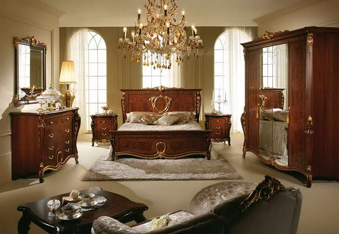 "antique bedroom"