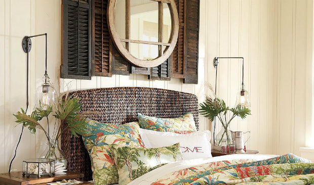 How to Use Vintage Shutters on Your Walls FEAT