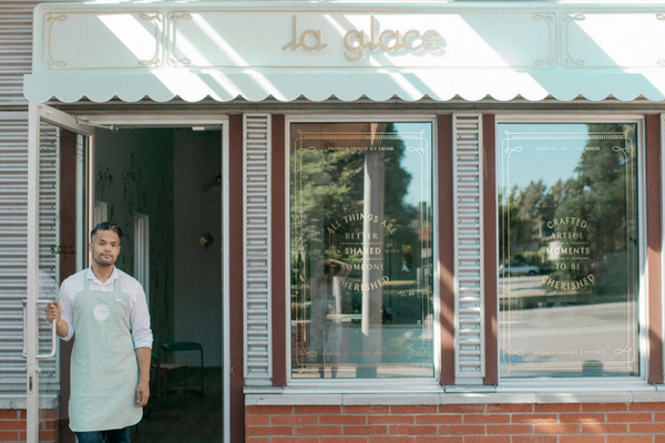 La Glace: Ice Cream Shop With Vintage Interior Design