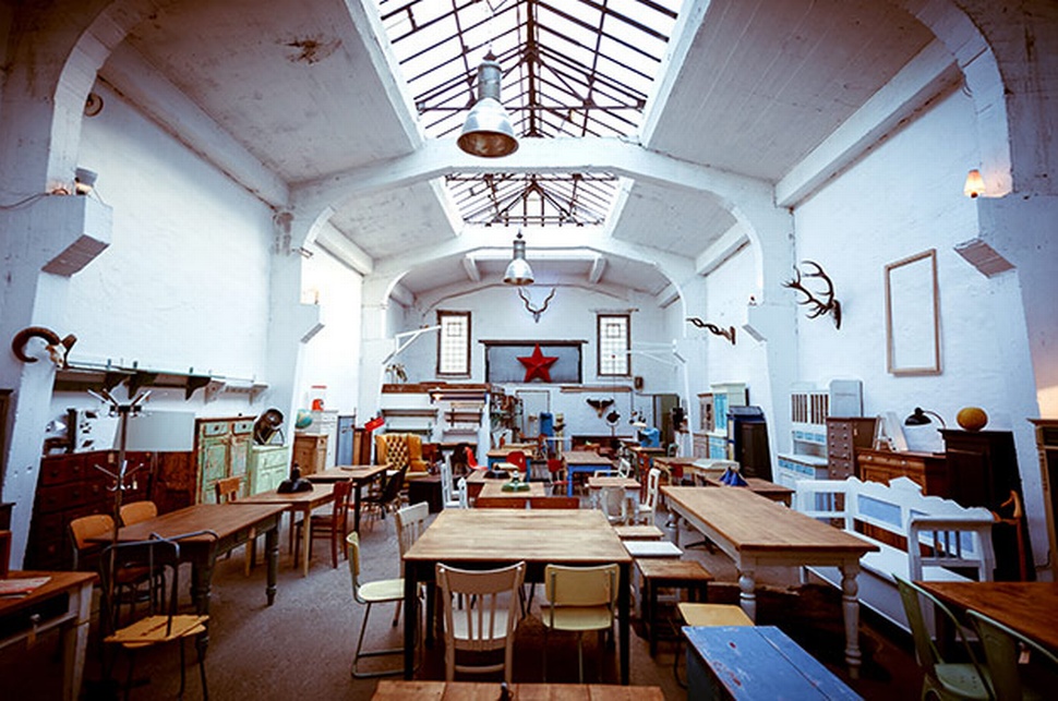 The Best Vintage Furniture Stores in Cologne!